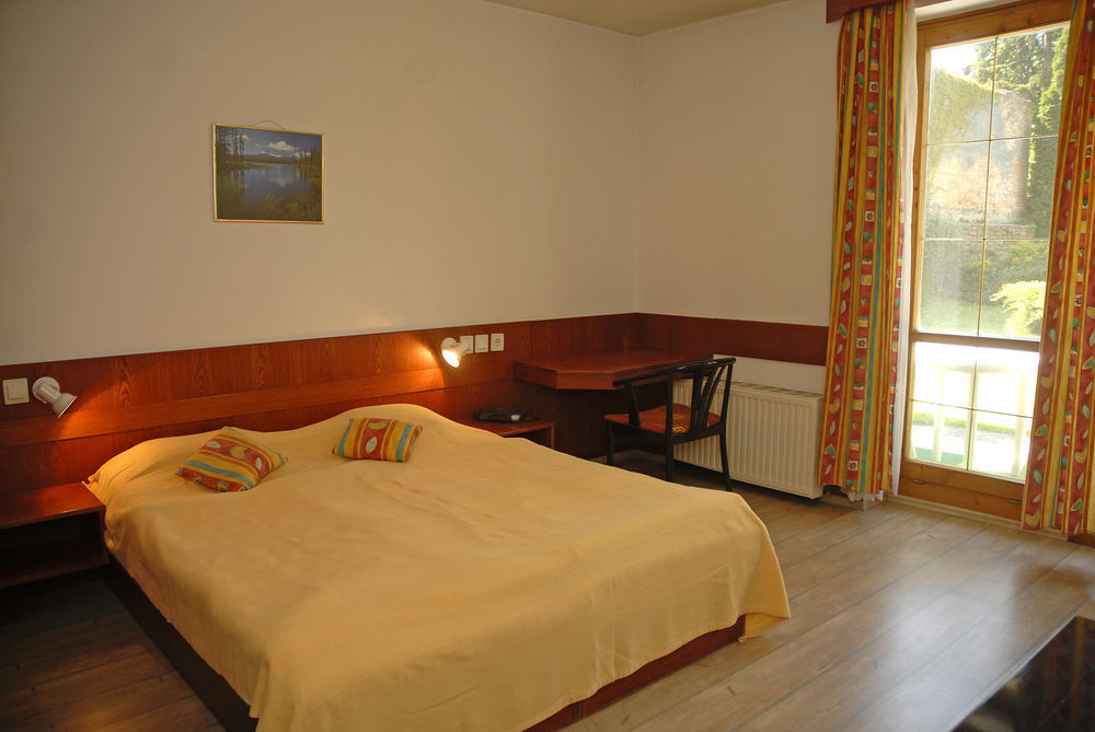 Abbazia Club Hotel Kek Keszthely Zewnętrze zdjęcie